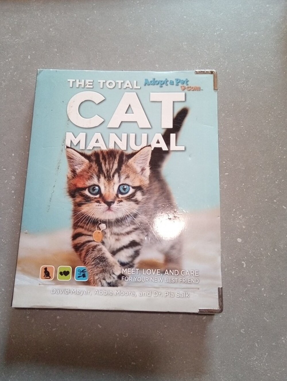 The Total Cat Manual - Blue Cover Cat Care Guide - Picture 4 of 5